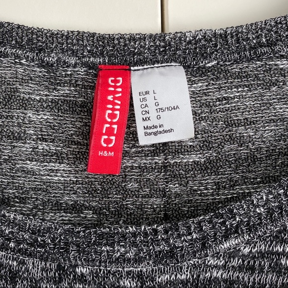 Light Black/Grey H&M Sweater - Picture 3 of 6